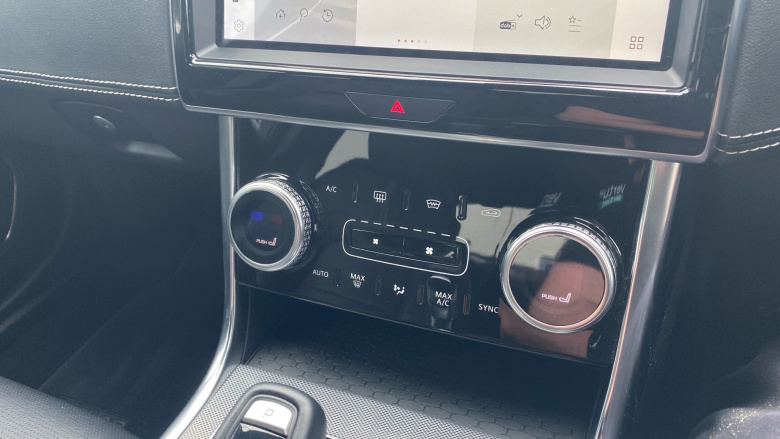 Jaguar XE 2.0 D200 R-Dynamic SE 4dr Auto Diesel Saloon